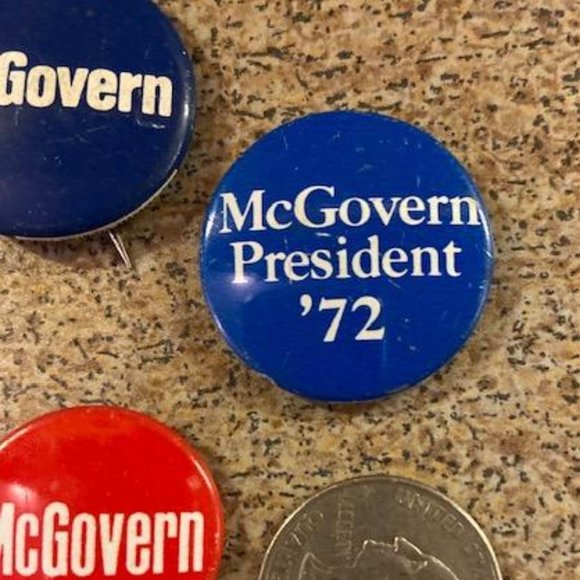 McGovern for President four campaign buttons/pin back, 1972 - Picture 3 of 5